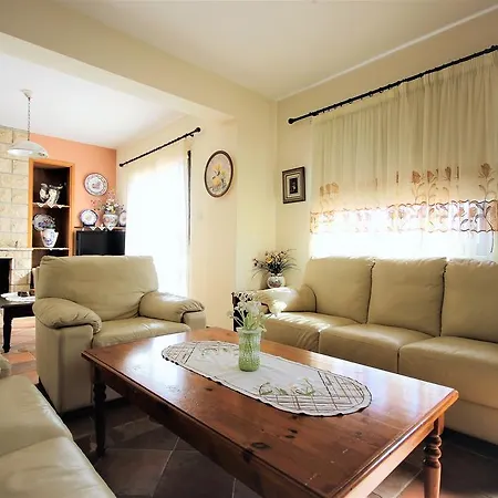 Villa By The Sea *